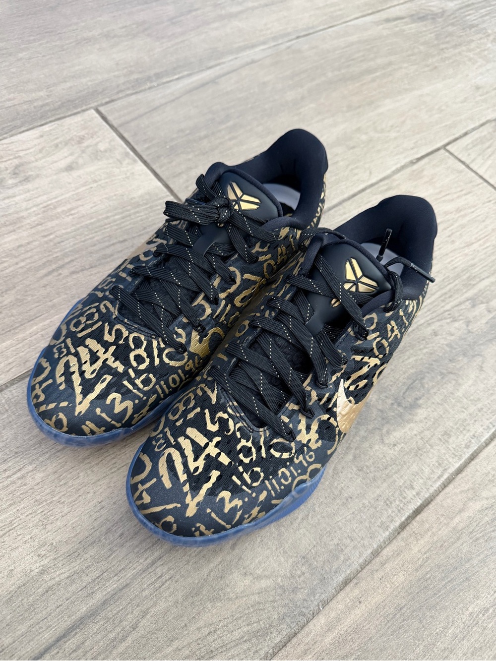 Nike Kobe Men's Black and Gold Graphic Low-Top Sneakers ( no original box)